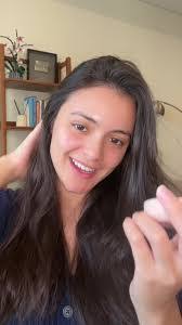 Amanda Wink's Instagram, Twitter & Facebook