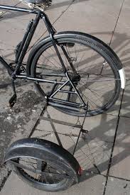 1933 Raleigh Popular All Weather Gents Bicycle With Watsonian Sidecar In 2020 Lastenfahrrad Fahrrad Rad Hund Fahrrad