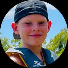 Justin Copling's Instagram, Twitter & Facebook