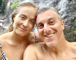 Globo anuncia estreia da nova grade dos finais de semana a partir do início de setembro; Luciano Huck Surpreende No Ano Novo E Aparece Barbudo Tv Foco