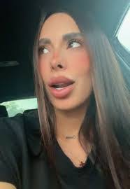 Samantha Melgar's Instagram, Twitter & Facebook