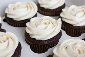 It was really important to us that no matter what your dietary restrictions that you could eat a flavourtown cupcake that would taste as good as our regular cakes that contain gluten. Sit By Me Bakery