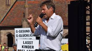 24.10.2021 · robert habeck hat sich für eine europäische strategie ausgesprochen, um migranten in der eu aufzunehmen, die über die grenze zu belarus in die eu gelangen. Rangeleien Und Verletzte Querdenker Storen Habeck Auftritt In Maulbronn