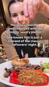 King Arthur Flour has selected 12 recipes so far for their 'Recipe of the  Year' series. I'm baking my way through all 12 recipes and today is episode  4…Cinnamon Crisp Coffee Cake.