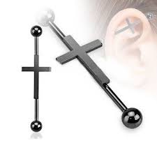 industrial piercing mit kreuz motiv 3 farben bestellbar piercing ohrpiercing industrial ohrklemme