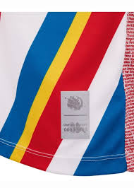 Based on the same design scheme as the home jersey, it is white with the striking geometrical graphic print in contrasting red on the sleeves. Mainz 2020 21 Special Kit