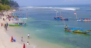 Indonesia memiliki banyak pantai berpasir putih yang indah. Pantai Pangandaran Pantai Cantik Berpasir Putih Yang Mencuri Perhatian Tempat Me