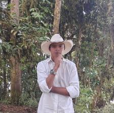 Profile for Efrén Cobos