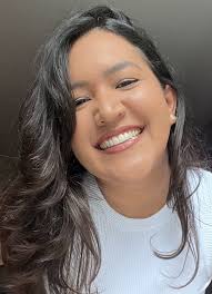 Eugenia Fernandes's Instagram, Twitter & Facebook