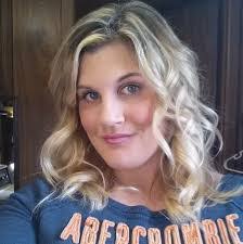 Dena Hartman's Instagram, Twitter & Facebook