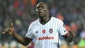 Bir sezon profesyonel olarak oynadığı takımdan. Besiktas In Transfer Ettigi Vincent Aboubakar A 4 Saatlik Kontrol Takvim