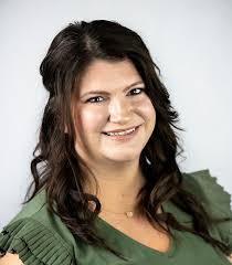 Emily Blough's Instagram, Twitter & Facebook