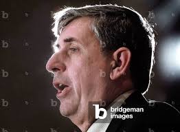 Image of President and CEO of Nortel John Roth addresses business leaders