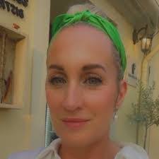 Lynn Storey's Instagram, Twitter & Facebook