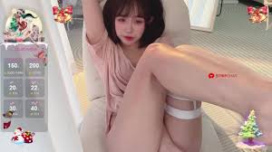 stripchat platform, the end of the year came the new goddess, the big boys  boiled [Meg_Linda] Laurie ceiling, pink hairless cunt real powder, do not  come to the virtual directly naked to see a enough ...