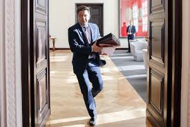 Polityk, historyk, były prezes fundacji wolność i demokracja. Dworczyk Panstwo Dziala Sprawnie Ws Getbacku Puls Biznesu Pb Pl