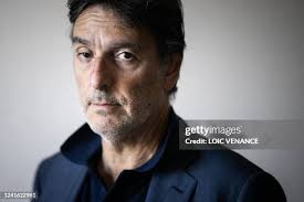 2,082 Yvan Attal Photos & High Res Pictures