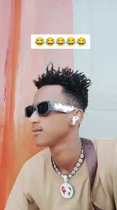 Curly Hair Style Inspiration with Unique Accessories