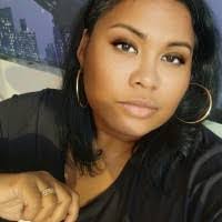 Julie Porche's Instagram, Twitter & Facebook