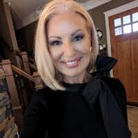 Tara Warner's Instagram, Twitter & Facebook