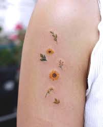 Jun 05, 2020 · june 5, 2020 june 5, 2020 tattoos by adam green. Detailed Flower Tattoo Idea Sunflower Tattoos Ecemella