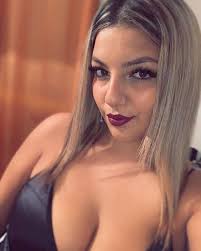 Ex-Love On Top pedida em namoro de forma original