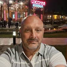 Hey guys, I was wondering at what point do you concider the flights worn  out? How often do they require changeing? I can only see that they start to  look shit but