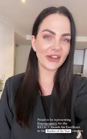 Alysia Walsh's Instagram, Twitter & Facebook