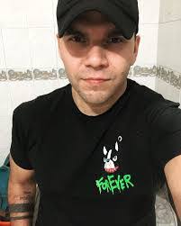 Jeffrey Cabrera's Instagram, Twitter & Facebook