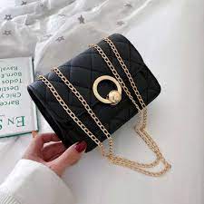 Karena itu, pada artikel ini akan diberikan beberapa tips yang harus anda perhatikan dalam memilih tas selempang yang tepat. Jual Tas Selempang Wanita Tas Selempang Wanita Rantai Gold Kulit Hitam Kecil Import Korea Batam Kekinian Remaja Baltha Ta138b5 Online Mei 2021 Blibli