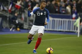 Trouvez la chaine de télé qui diffuse un match de foot précis est devenu compliqué, le site propose chaque jours la liste des. Moldavie France Sur Quelle Chaine Et A Quelle Heure Voir Le Match En Direct