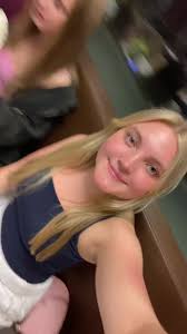 Melanie Jacobson (@_melaniejacobson)