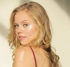 Spoti.fi/2yfgki6 una produzione borotalco.tv regia: Close Up An Interview With Annalisa Cochrane Close Up Culture