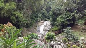 Air terjun sri gethuk ini mulai dikenal sekitar tahun 2010an. Firsha Tours Lata Iskandar Dalam Perjalanan Ke Facebook