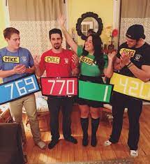 19 Cheap And Easy Diy Group Costumes For Halloween Halloween Costumes For Work Halloween Costume Contest Family Halloween