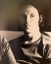 Robert Busse “Waiting for the Sun” (2014)