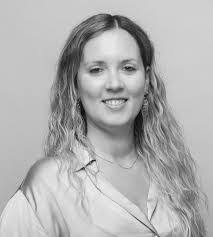 Carina Weber's Instagram, Twitter & Facebook