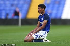 Jude bellingham borussia dortmund birmingham england highlights goals goal skills skills assists best top most vs 2020 2020/21. Jude Bellingham Mutter Borussia Dortmund And England Star Jude Bellingham Suffers Vile Online Abuse On Instagram Daily Mail Online Jude Bellingham R Erzielt Seinen Ersten Treffer In Der Champions League