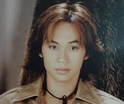 Bất ngờ với loạt ảnh Hoài Linh thời trẻ đẹp như tài tử