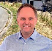 Paul Henss's Instagram, Twitter & Facebook