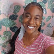 We all get scared and want to turn away, but it isn't always strength that  makes you stay. Strength is also making the decision to change your  destiny. Est . 2015 Hi,