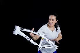 Así lo ha demostrado en su primer día de competición, durante los cuartos de final de su deporte, en el día 6 de los juegos olímpicos. Mariana Pajon Lista Para Afrontar Los Retos De Tokio 2020 Revista Mundo Ciclistico