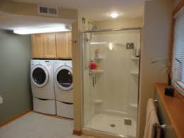 23 Small Bathroom Laundry Room Combo Interior And Layout Design Ideas Bathroom Tub Shower Combo Laundry Room Bathroom Laundry Room Layouts