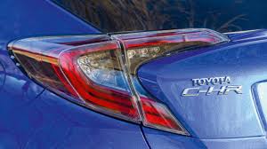 Kia daha geniş, ferah ve konforlu iç mekanıyla bu noktada bir adım önde gözüküyor. Comparativa Toyota C Hr Hybrid Vs Kia Niro Hev