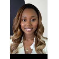 Sarah Augustin's Instagram, Twitter & Facebook