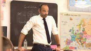 Check spelling or type a new query. Video Edouard Philippe Explique Pourquoi Sa Femme Et Ses Enfants Sont Dans L Ombre Linfo Re France Politique