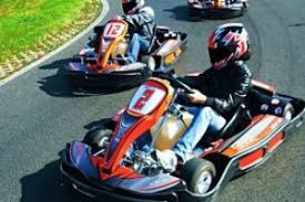 Kart Fahren Im Freizeitpark Loschen Mamilade Ausflugsziele