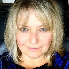 Miriam Stokes's Instagram, Twitter & Facebook