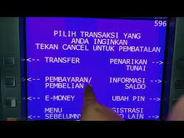 Masukan kartu kedalam mesin atm, pastikan posisinya benar. Cara Beli Pulsa Smartfren Lewat Atm Bri