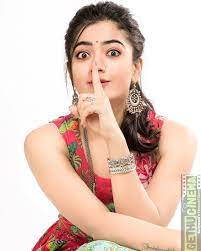 Geetha Govindam Actress Rashmika Mandanna 2018 Cute Images Gethu Cinema Cute Girl Pic Beautiful Girl Image Beautiful Girl Face